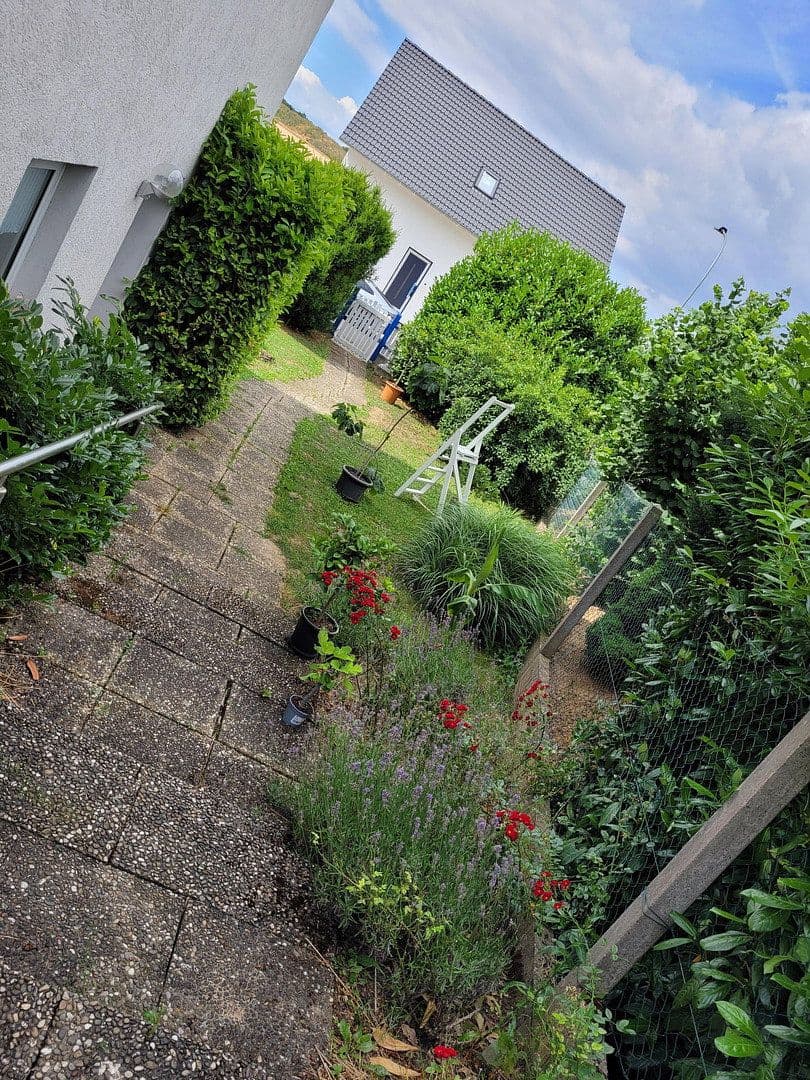 Prodej domu 190 m², pozemek 865 m², Goldbachstr. 2A, Florstadt, Hessen Prodej domu 190 m², pozemek 865 m², Goldbachstr. 2A, Florstadt, Hessen