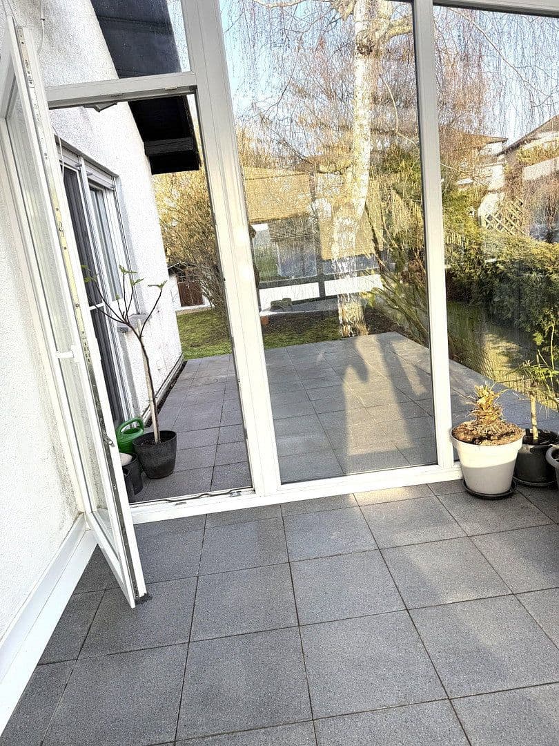 Prodej domu 190 m², pozemek 865 m², Goldbachstr. 2A, Florstadt, Hessen Prodej domu 190 m², pozemek 865 m², Goldbachstr. 2A, Florstadt, Hessen