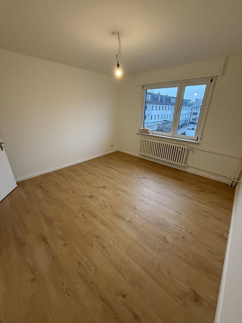 Pronájem bytu 3+1 65 m², Friedrichstr. 60, Haan, Severní Porýní-Vestfálsko Pronájem bytu 3+1 65 m², Friedrichstr. 60, Haan, Severní Porýní-Vestfálsko