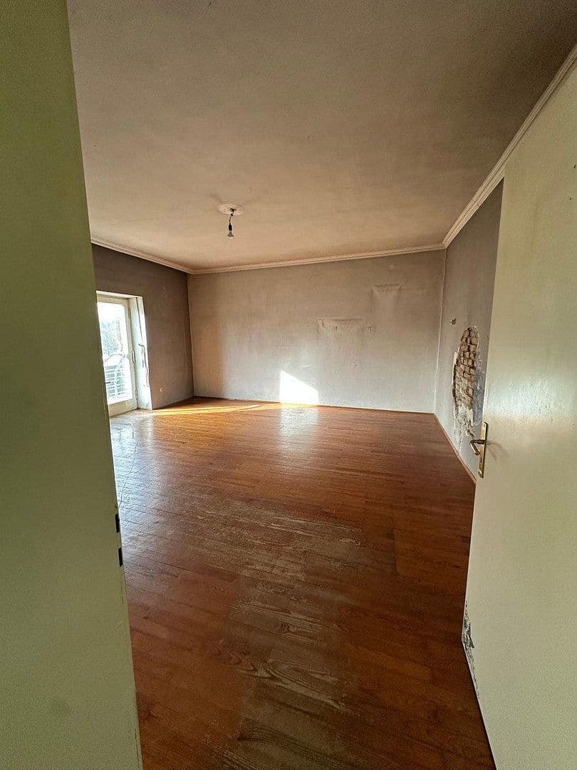 Prodej domu 212 m², pozemek 906 m², Bahnhofstraße 3, Gangkofen, Bavorsko Prodej domu 212 m², pozemek 906 m², Bahnhofstraße 3, Gangkofen, Bavorsko