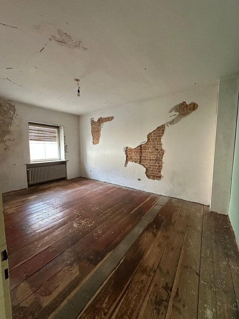 Prodej domu 212 m², pozemek 906 m², Bahnhofstraße 3, Gangkofen, Bavorsko Prodej domu 212 m², pozemek 906 m², Bahnhofstraße 3, Gangkofen, Bavorsko