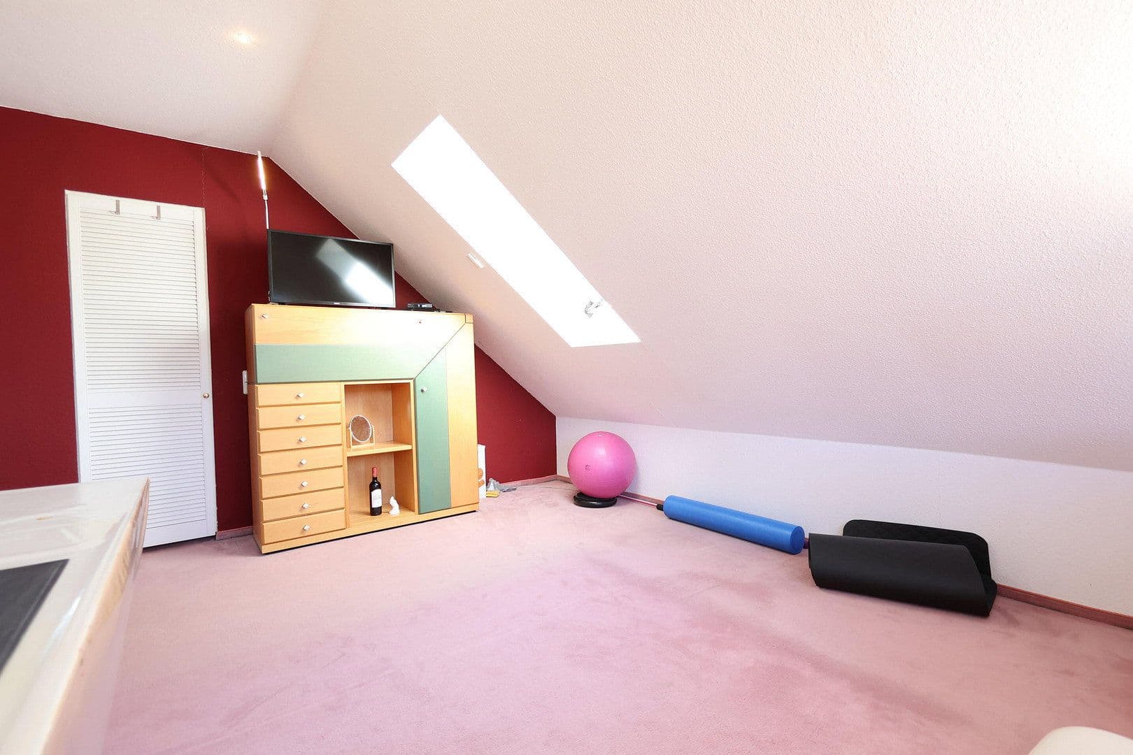 Prodej domu 149 m², pozemek 406 m², Hamburg, Hamburg Prodej domu 149 m², pozemek 406 m², Hamburg, Hamburg