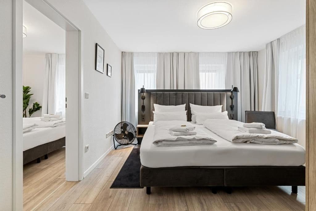 Prodej domu 250 m², pozemek 346 m², Herzogenaurach, Bavorsko Prodej domu 250 m², pozemek 346 m², Herzogenaurach, Bavorsko