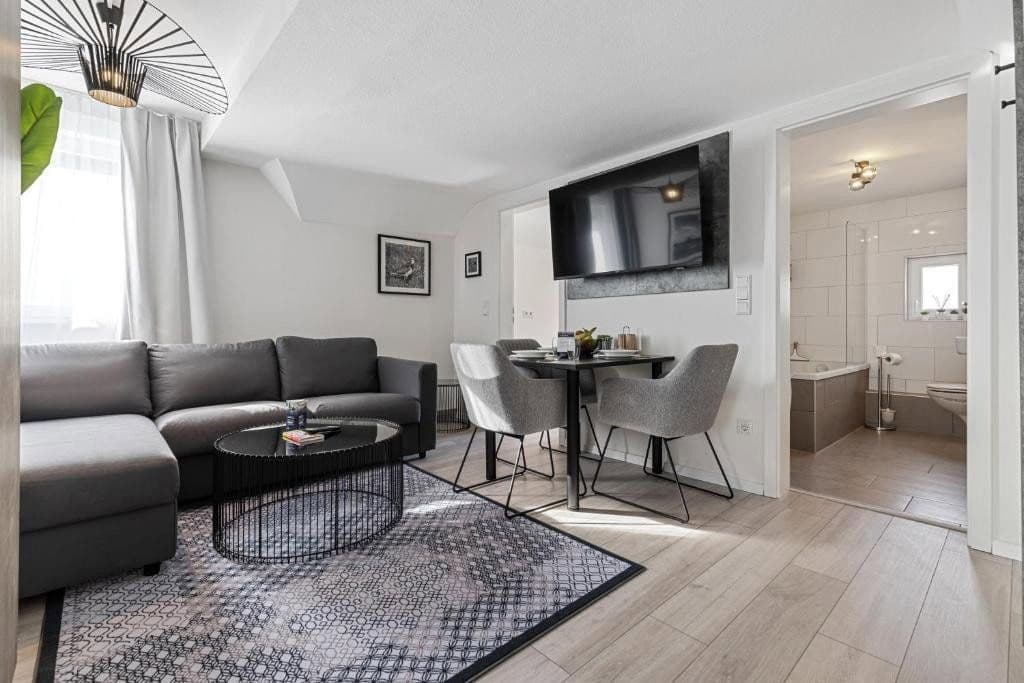 Prodej domu 250 m², pozemek 346 m², Herzogenaurach, Bavorsko Prodej domu 250 m², pozemek 346 m², Herzogenaurach, Bavorsko