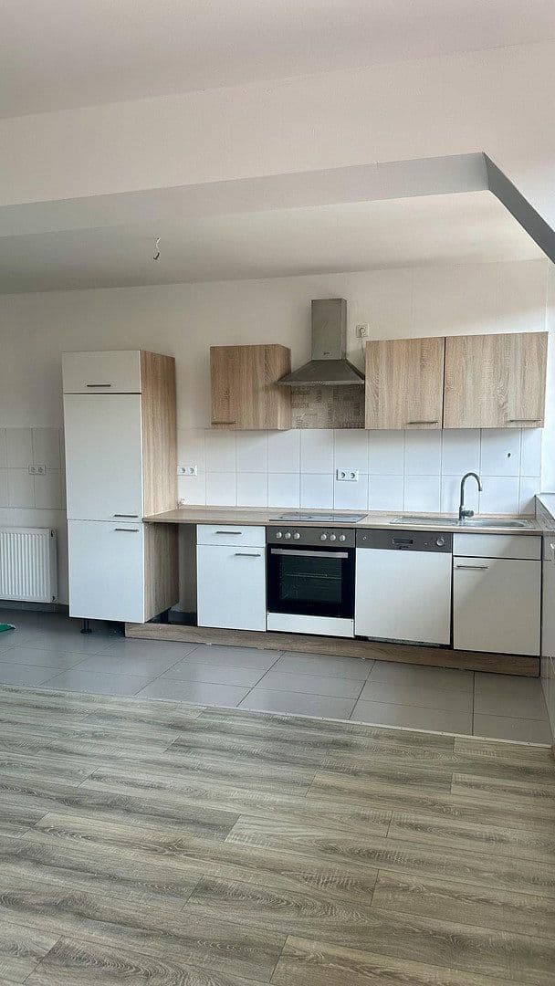 Pronájem bytu 2+1 60 m², Steinfurther Hauptstr. 27, Bad Nauheim, Hessen Pronájem bytu 2+1 60 m², Steinfurther Hauptstr. 27, Bad Nauheim, Hessen