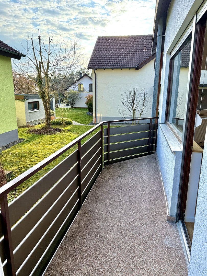 Prodej bytu 2+1 57 m², Pfarrer-Bunz-Str .2, Reutlingen, Bádensko-Württembersko Prodej bytu 2+1 57 m², Pfarrer-Bunz-Str .2, Reutlingen, Bádensko-Württembersko