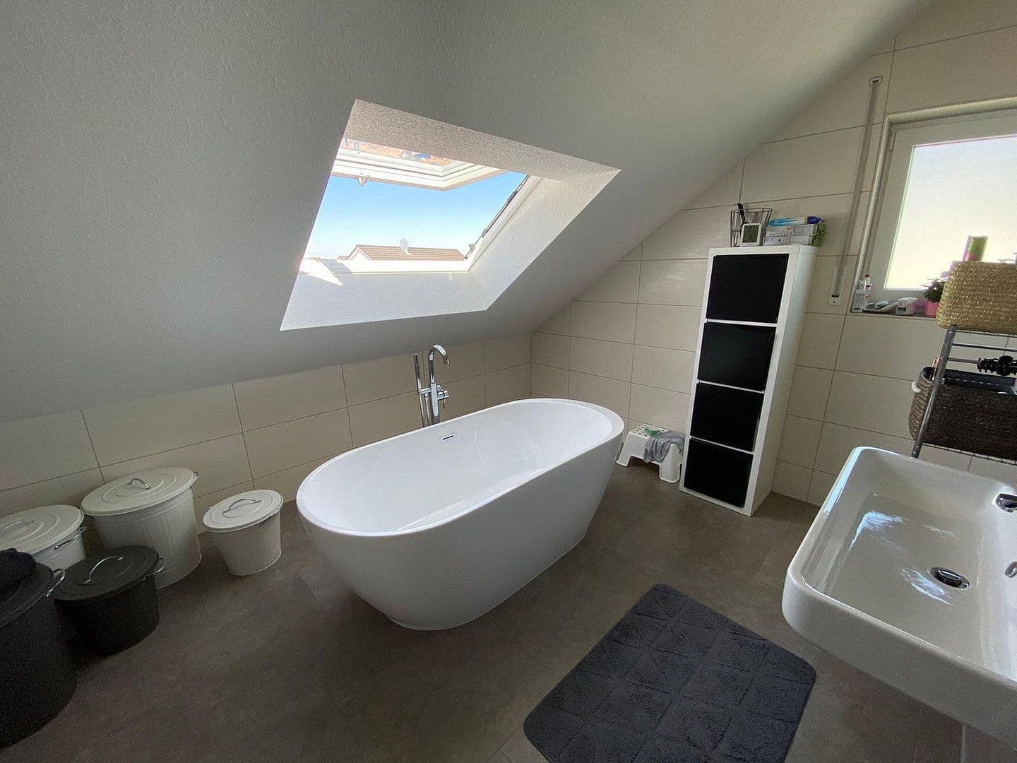 Pronájem bytu 3+1 115 m², Erhard Schnepf Straße 2, Bad Wimpfen, Bádensko-Württembersko Pronájem bytu 3+1 115 m², Erhard Schnepf Straße 2, Bad Wimpfen, Bádensko-Württembersko