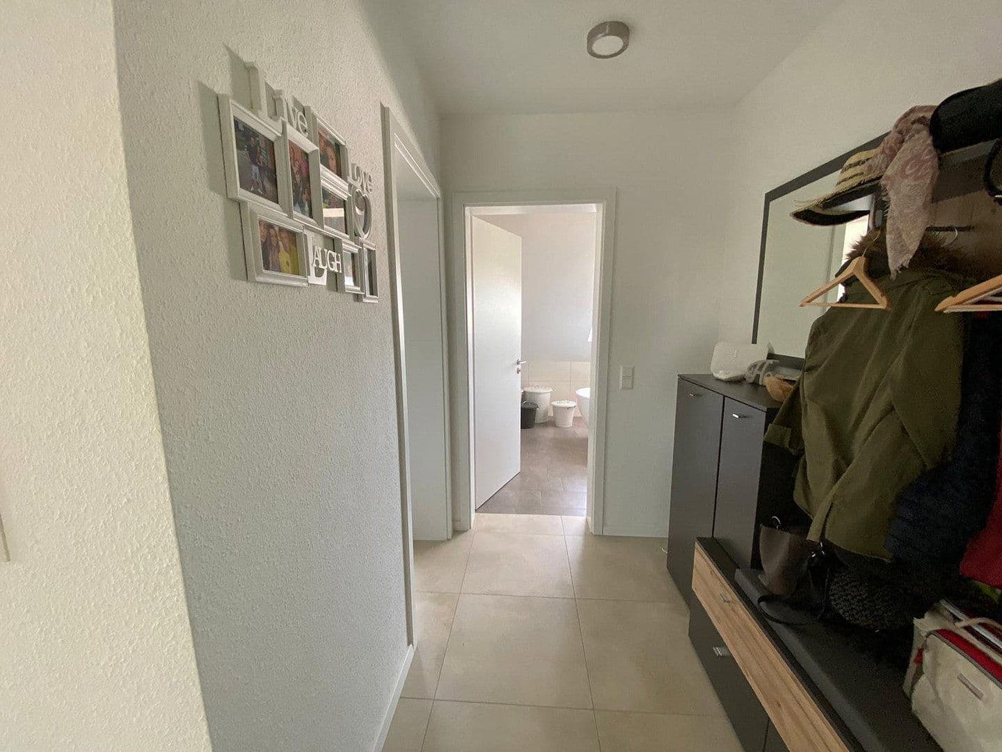 Pronájem bytu 3+1 115 m², Erhard Schnepf Straße 2, Bad Wimpfen, Bádensko-Württembersko Pronájem bytu 3+1 115 m², Erhard Schnepf Straße 2, Bad Wimpfen, Bádensko-Württembersko