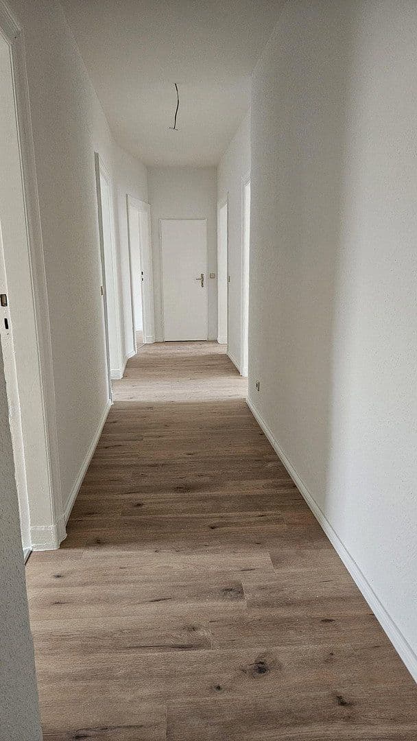 Pronájem bytu 3+1 92 m², Magdeburg, Sasko-Anhaltsko Pronájem bytu 3+1 92 m², Magdeburg, Sasko-Anhaltsko