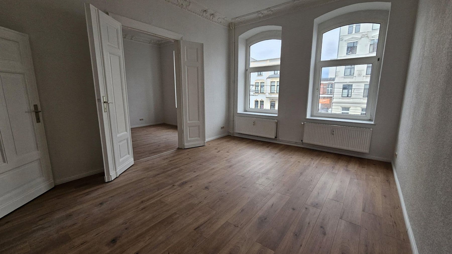 Pronájem bytu 3+1 92 m², Magdeburg, Sasko-Anhaltsko Pronájem bytu 3+1 92 m², Magdeburg, Sasko-Anhaltsko