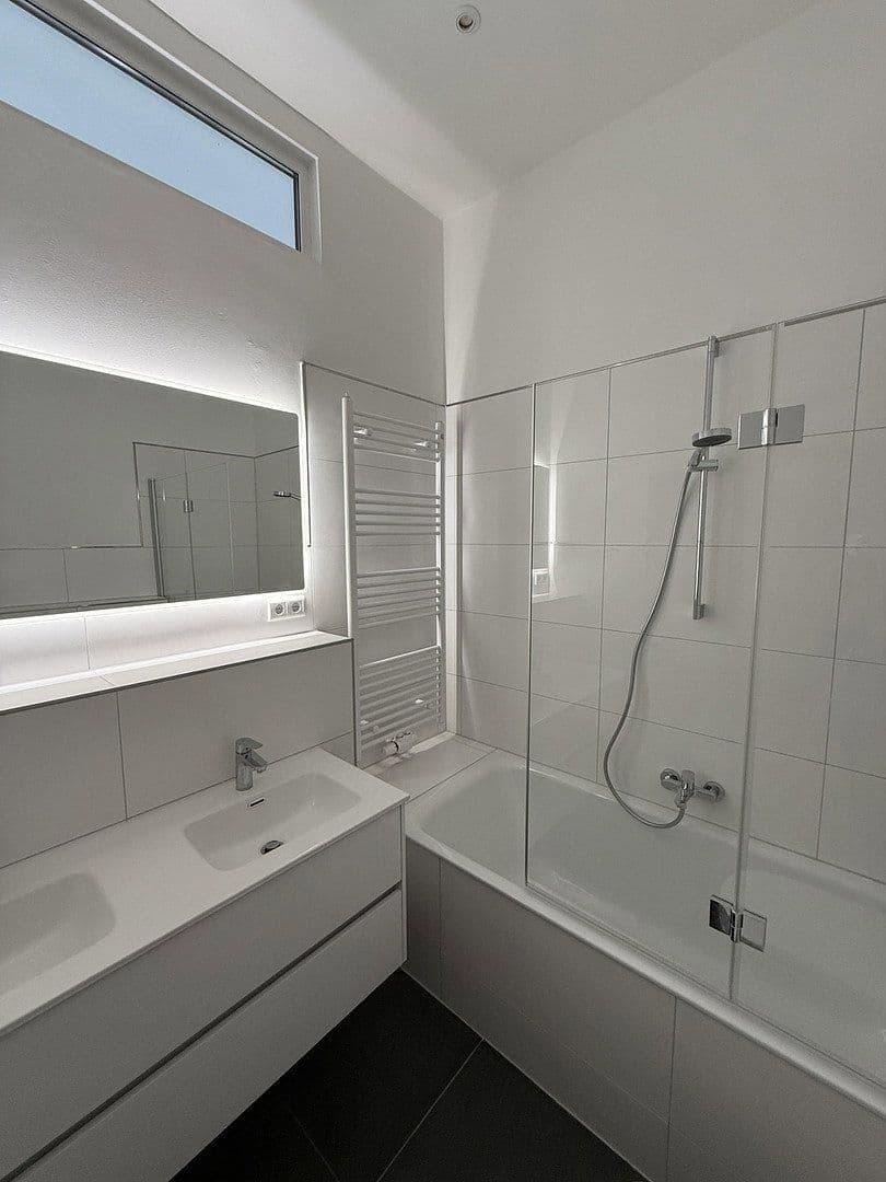 Pronájem bytu 4+1 97 m², Berliner Straße 61, Bernau, Braniborsko Pronájem bytu 4+1 97 m², Berliner Straße 61, Bernau, Braniborsko