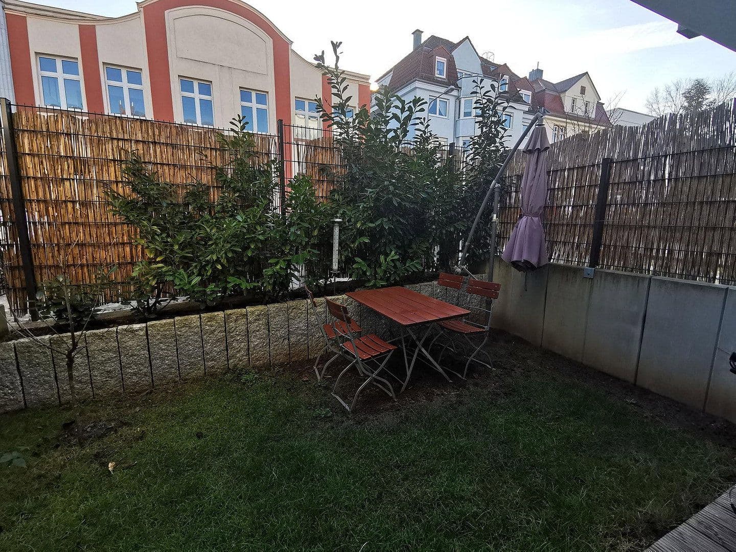 Pronájem bytu 3+1 80 m², Wienerstraße 123, Frankfurt am Main, Hessen Pronájem bytu 3+1 80 m², Wienerstraße 123, Frankfurt am Main, Hessen