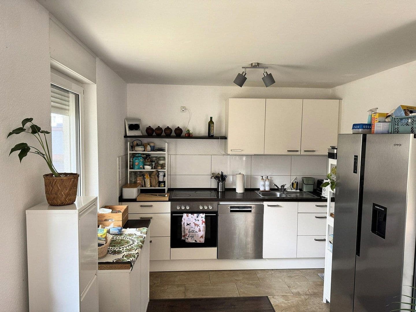 Pronájem bytu 3+1 80 m², Wienerstraße 123, Frankfurt am Main, Hessen Pronájem bytu 3+1 80 m², Wienerstraße 123, Frankfurt am Main, Hessen