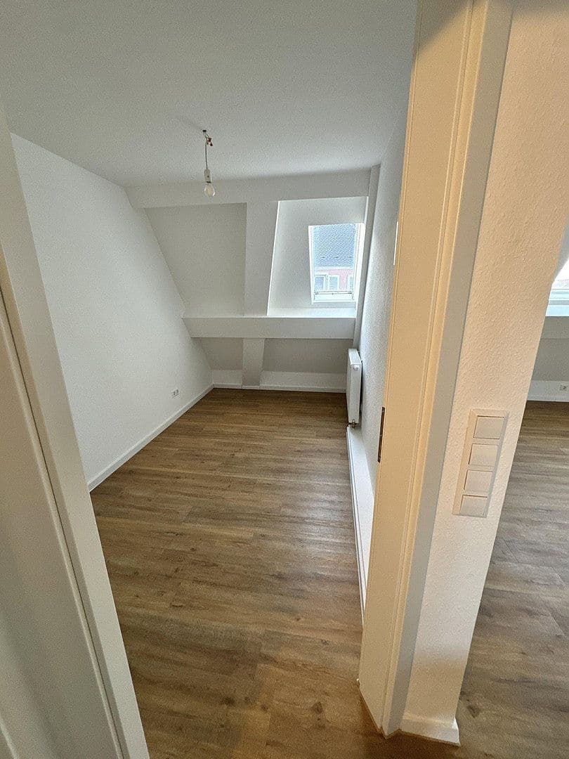 Pronájem bytu 3+1 84 m², Bad Krozingen, Bádensko-Württembersko Pronájem bytu 3+1 84 m², Bad Krozingen, Bádensko-Württembersko