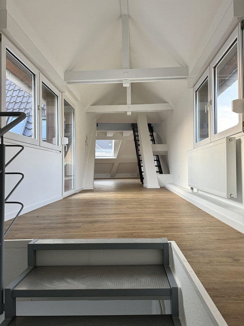 Pronájem bytu 3+1 84 m², Bad Krozingen, Bádensko-Württembersko Pronájem bytu 3+1 84 m², Bad Krozingen, Bádensko-Württembersko