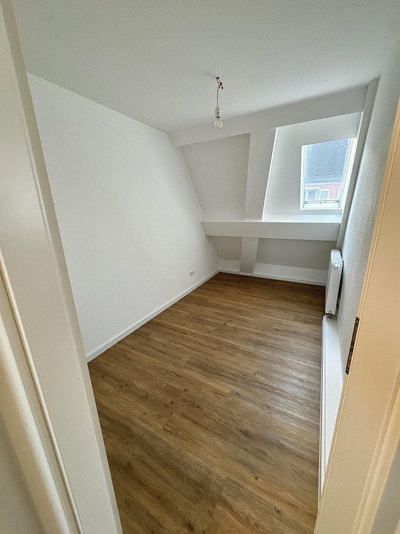 Pronájem bytu 3+1 84 m², Bad Krozingen, Bádensko-Württembersko Pronájem bytu 3+1 84 m², Bad Krozingen, Bádensko-Württembersko