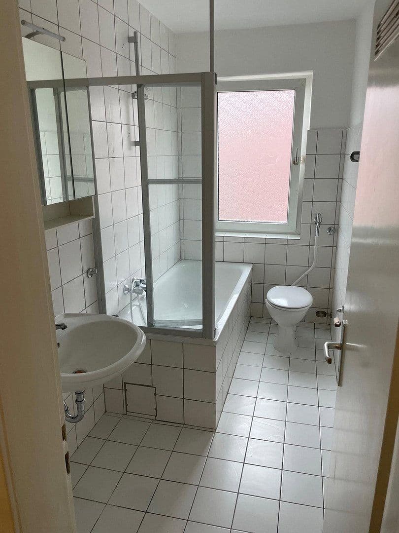 Pronájem bytu 2+1 58 m², Windmühlenstraße 46, Essen, Severní Porýní-Vestfálsko Pronájem bytu 2+1 58 m², Windmühlenstraße 46, Essen, Severní Porýní-Vestfálsko