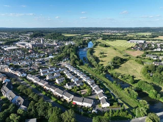 Prodej domu 83 m², pozemek 175 m², Siegburg, Severní Porýní-Vestfálsko Prodej domu 83 m², pozemek 175 m², Siegburg, Severní Porýní-Vestfálsko