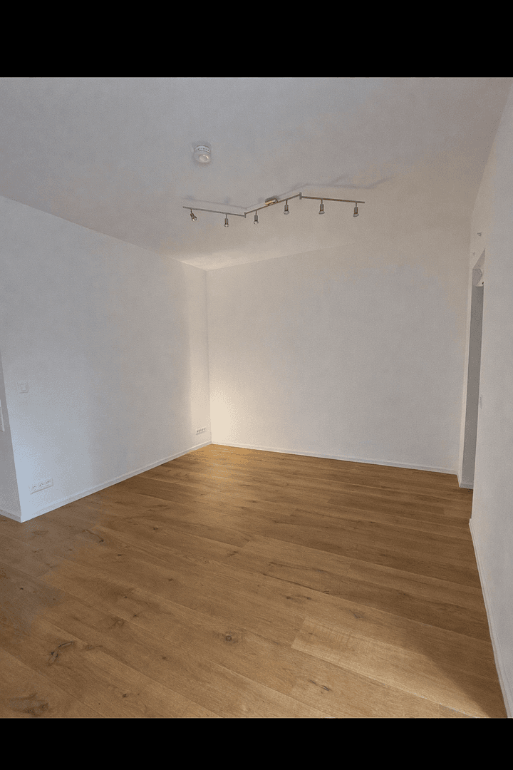 Pronájem bytu 3+1 63 m², Bonn, Severní Porýní-Vestfálsko Pronájem bytu 3+1 63 m², Bonn, Severní Porýní-Vestfálsko