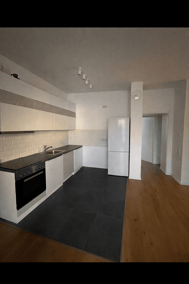 Pronájem bytu 3+1 63 m², Bonn, Severní Porýní-Vestfálsko Pronájem bytu 3+1 63 m², Bonn, Severní Porýní-Vestfálsko