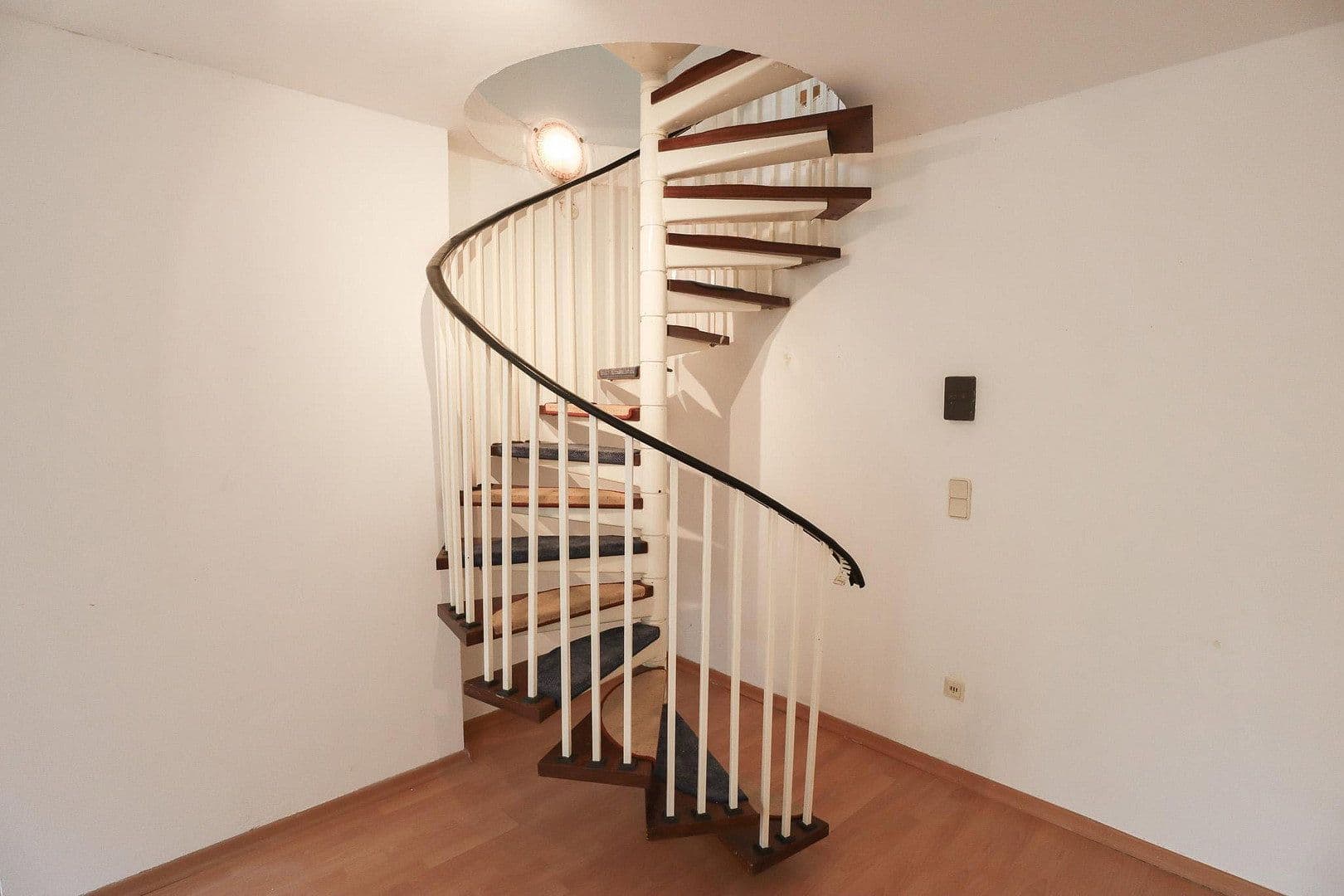 Pronájem bytu 2+1 69 m², Berlin, Berlín Pronájem bytu 2+1 69 m², Berlin, Berlín