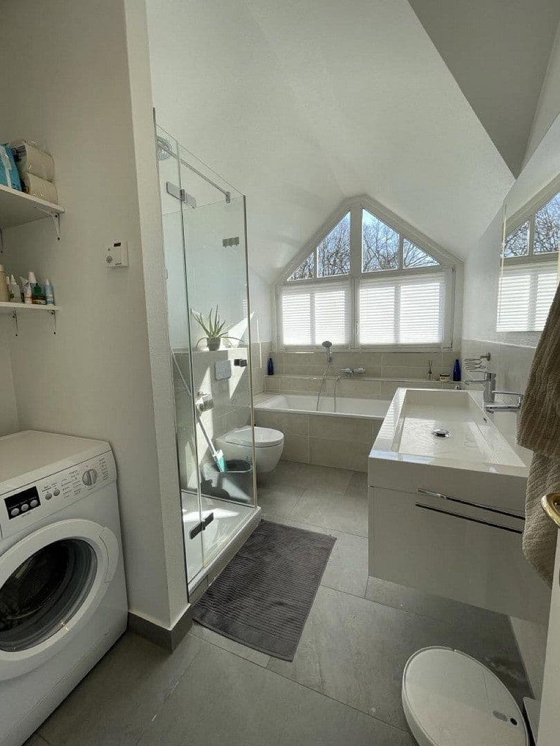 Pronájem bytu 3+1 79 m², Berlin, Berlín Pronájem bytu 3+1 79 m², Berlin, Berlín