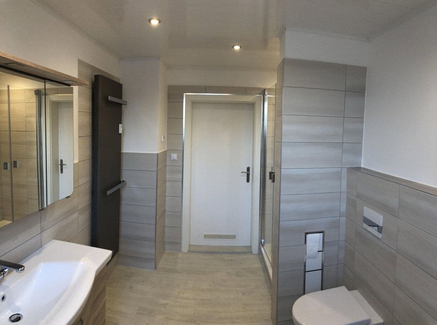 Pronájem bytu 4+1 105 m², Wilkau-Haßlau, Sasko Pronájem bytu 4+1 105 m², Wilkau-Haßlau, Sasko