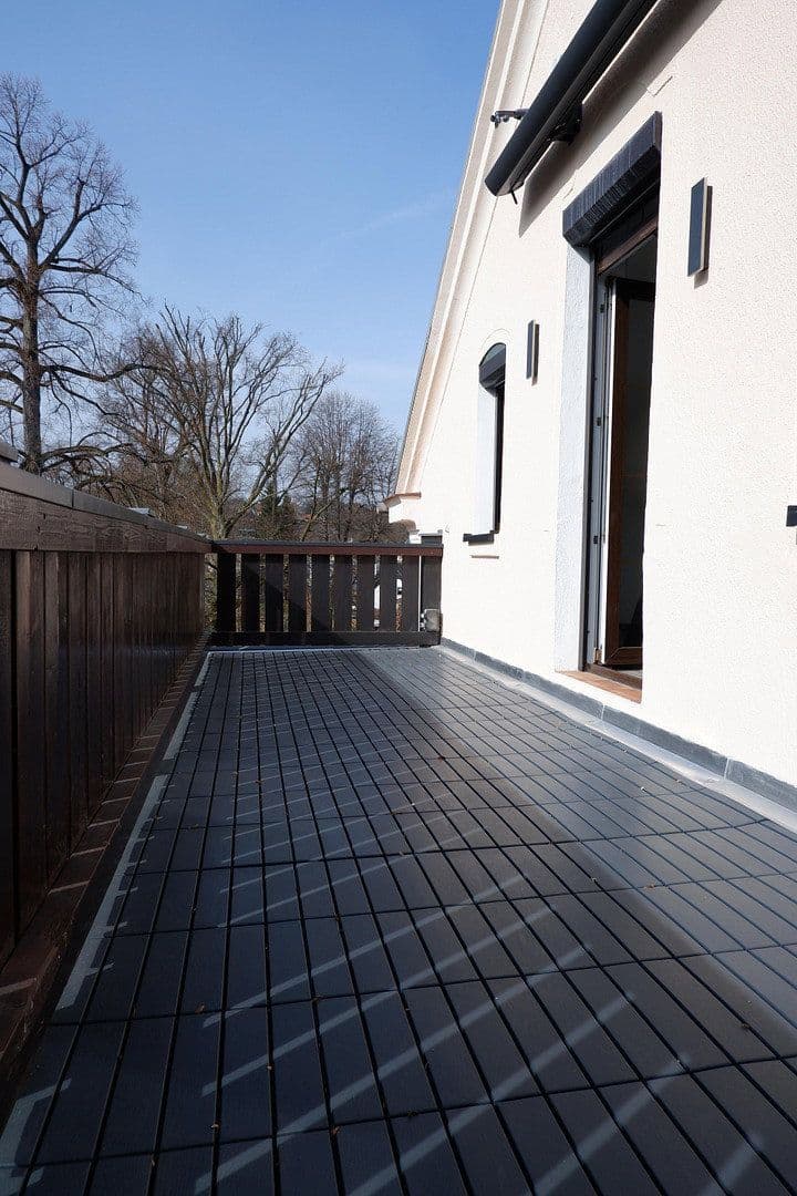 Pronájem bytu 4+1 105 m², Wilkau-Haßlau, Sasko Pronájem bytu 4+1 105 m², Wilkau-Haßlau, Sasko