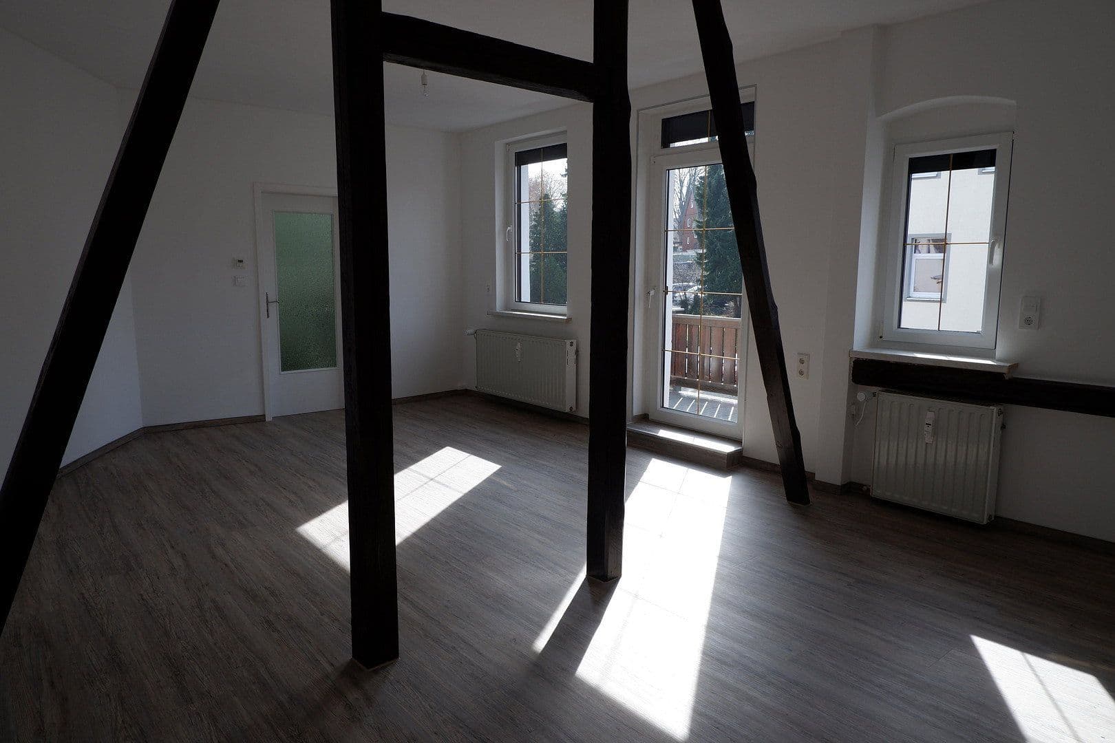 Pronájem bytu 4+1 105 m², Wilkau-Haßlau, Sasko Pronájem bytu 4+1 105 m², Wilkau-Haßlau, Sasko