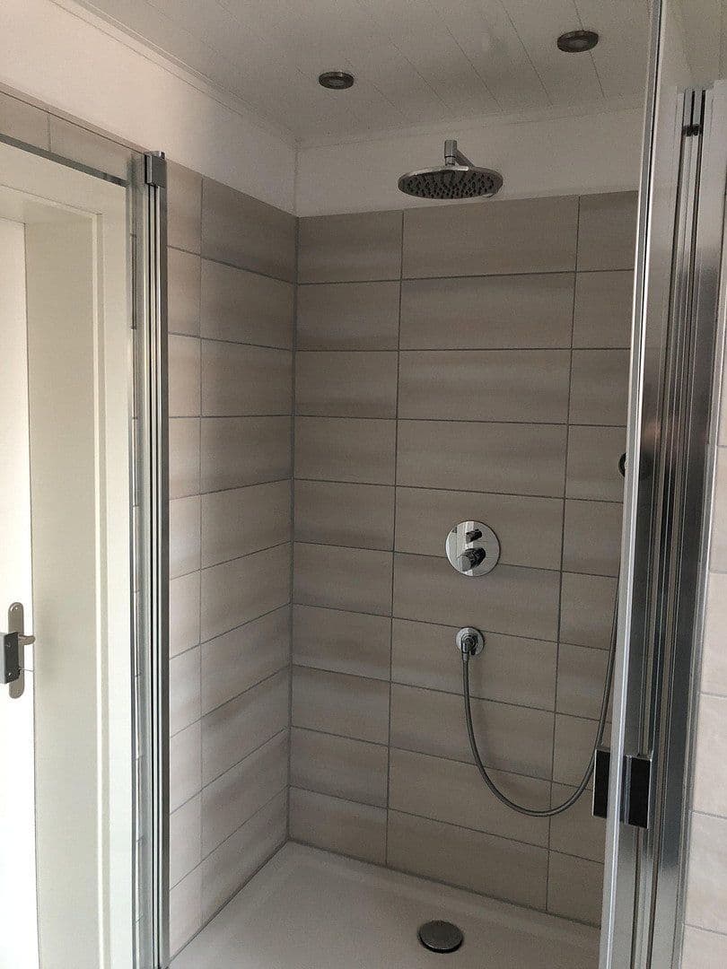 Pronájem bytu 4+1 105 m², Wilkau-Haßlau, Sasko Pronájem bytu 4+1 105 m², Wilkau-Haßlau, Sasko