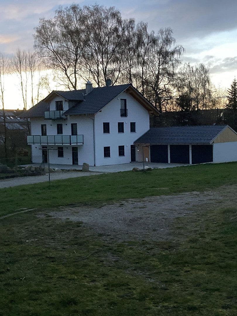 Pronájem bytu 3+1 96 m², Haag in Oberbayern, Bavorsko Pronájem bytu 3+1 96 m², Haag in Oberbayern, Bavorsko