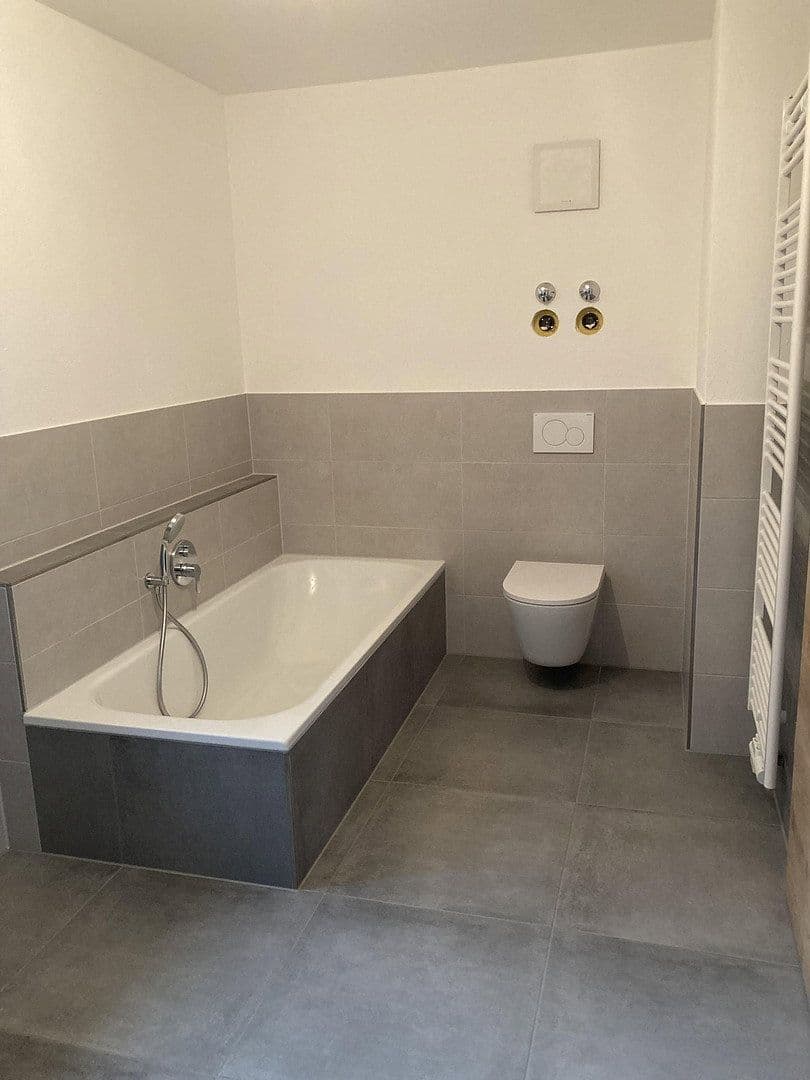 Pronájem bytu 3+1 96 m², Haag in Oberbayern, Bavorsko Pronájem bytu 3+1 96 m², Haag in Oberbayern, Bavorsko