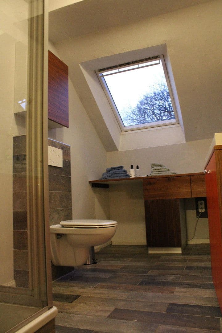 Pronájem bytu 4+1 109 m², Wuppertal, Severní Porýní-Vestfálsko Pronájem bytu 4+1 109 m², Wuppertal, Severní Porýní-Vestfálsko