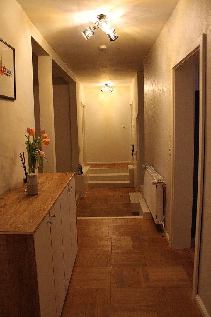 Pronájem bytu 4+1 109 m², Wuppertal, Severní Porýní-Vestfálsko Pronájem bytu 4+1 109 m², Wuppertal, Severní Porýní-Vestfálsko