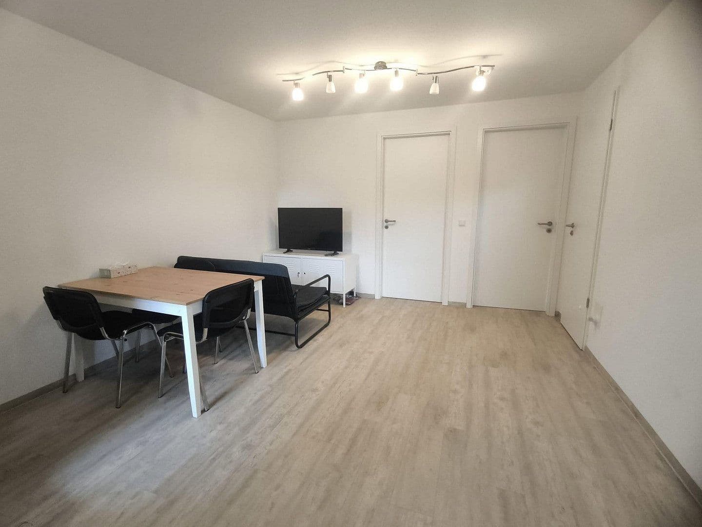 Pronájem bytu 3+1 51 m², Regensburgerstr. 41, Ingolstadt, Bavorsko Pronájem bytu 3+1 51 m², Regensburgerstr. 41, Ingolstadt, Bavorsko