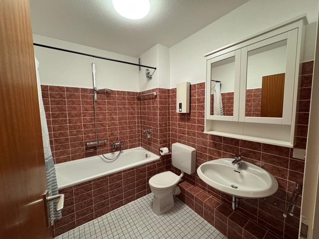 Prodej bytu 4+1 93 m², Hamburg, Hamburg Prodej bytu 4+1 93 m², Hamburg, Hamburg