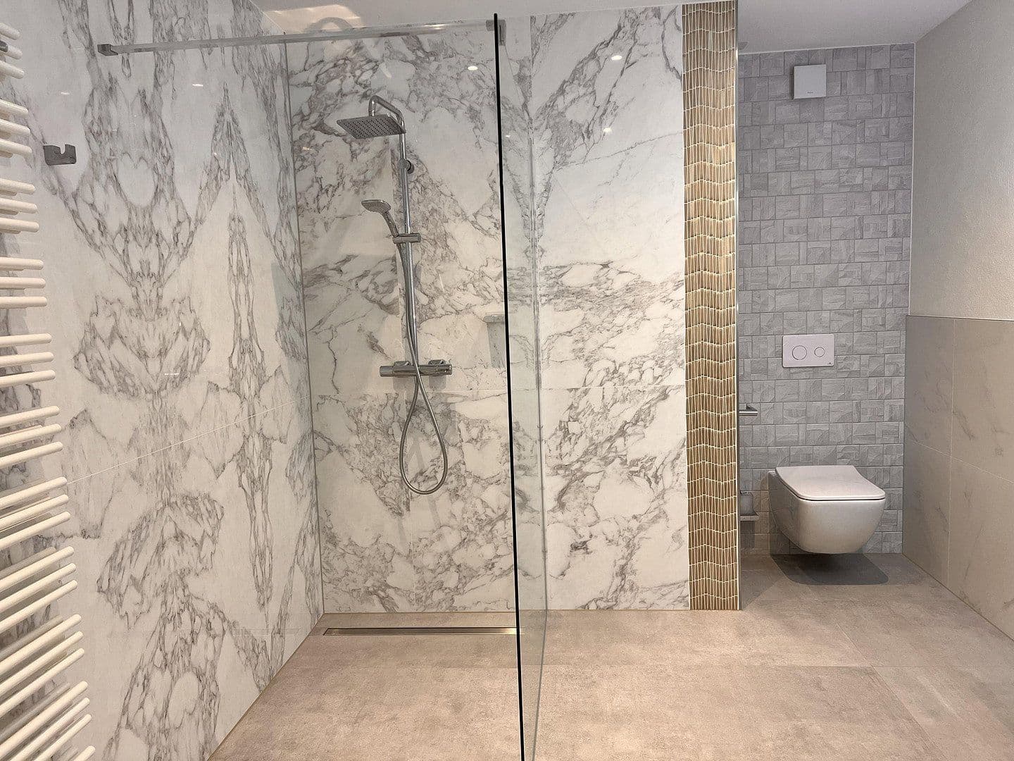 Pronájem bytu 3+1 77 m², Ihringshäuser Straße 12, Kassel, Hessen Pronájem bytu 3+1 77 m², Ihringshäuser Straße 12, Kassel, Hessen