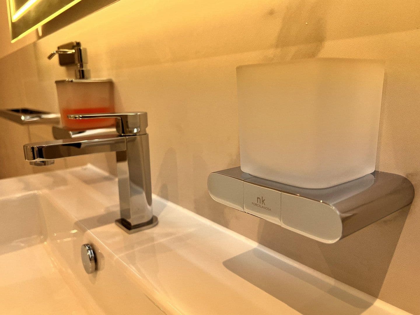 Pronájem bytu 3+1 77 m², Ihringshäuser Straße 12, Kassel, Hessen Pronájem bytu 3+1 77 m², Ihringshäuser Straße 12, Kassel, Hessen