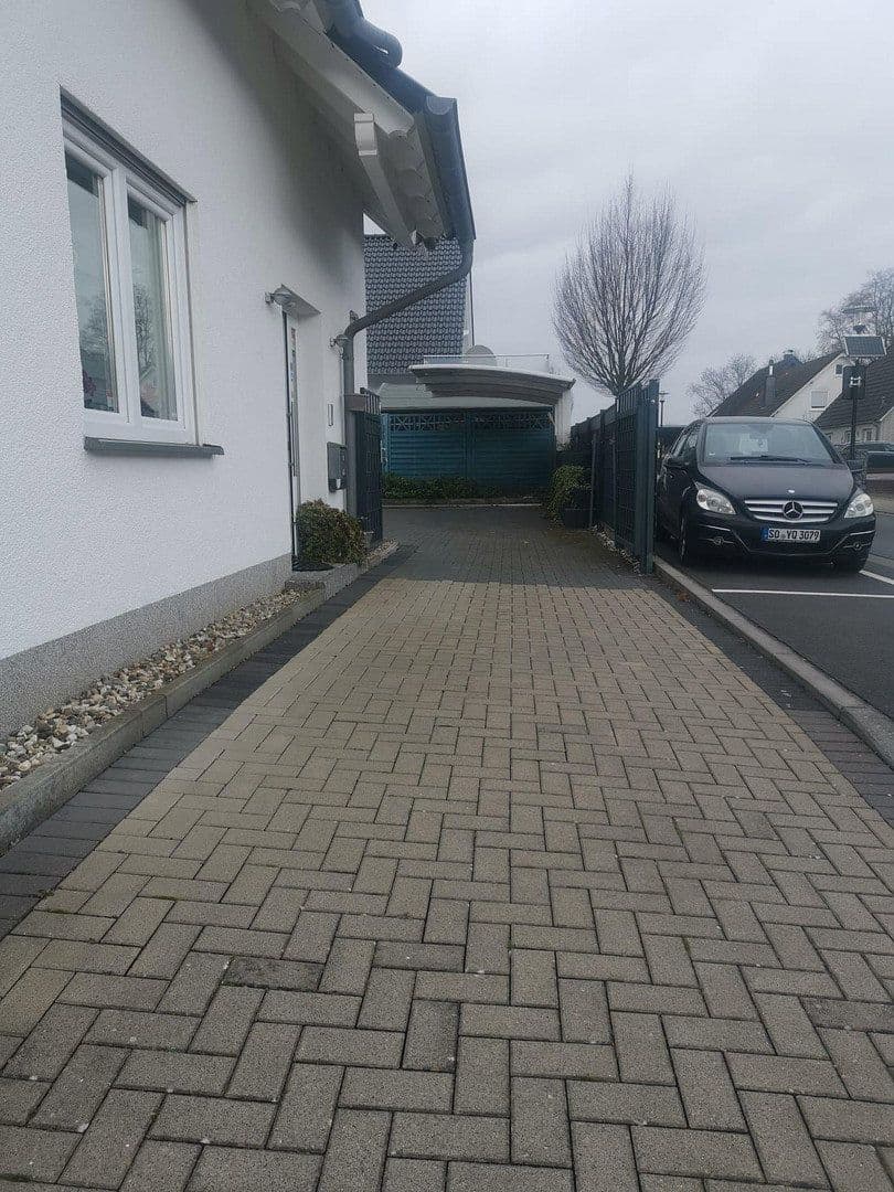 Prodej domu 173 m², pozemek 497 m², Werl, Severní Porýní-Vestfálsko Prodej domu 173 m², pozemek 497 m², Werl, Severní Porýní-Vestfálsko