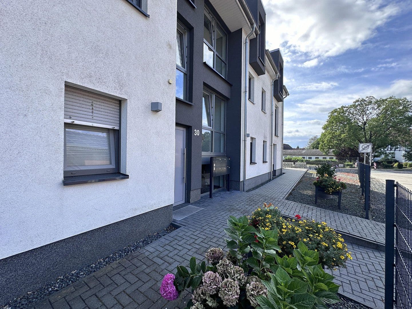 Pronájem bytu 4+1 110 m², Sassenburg, Dolní Sasko Pronájem bytu 4+1 110 m², Sassenburg, Dolní Sasko