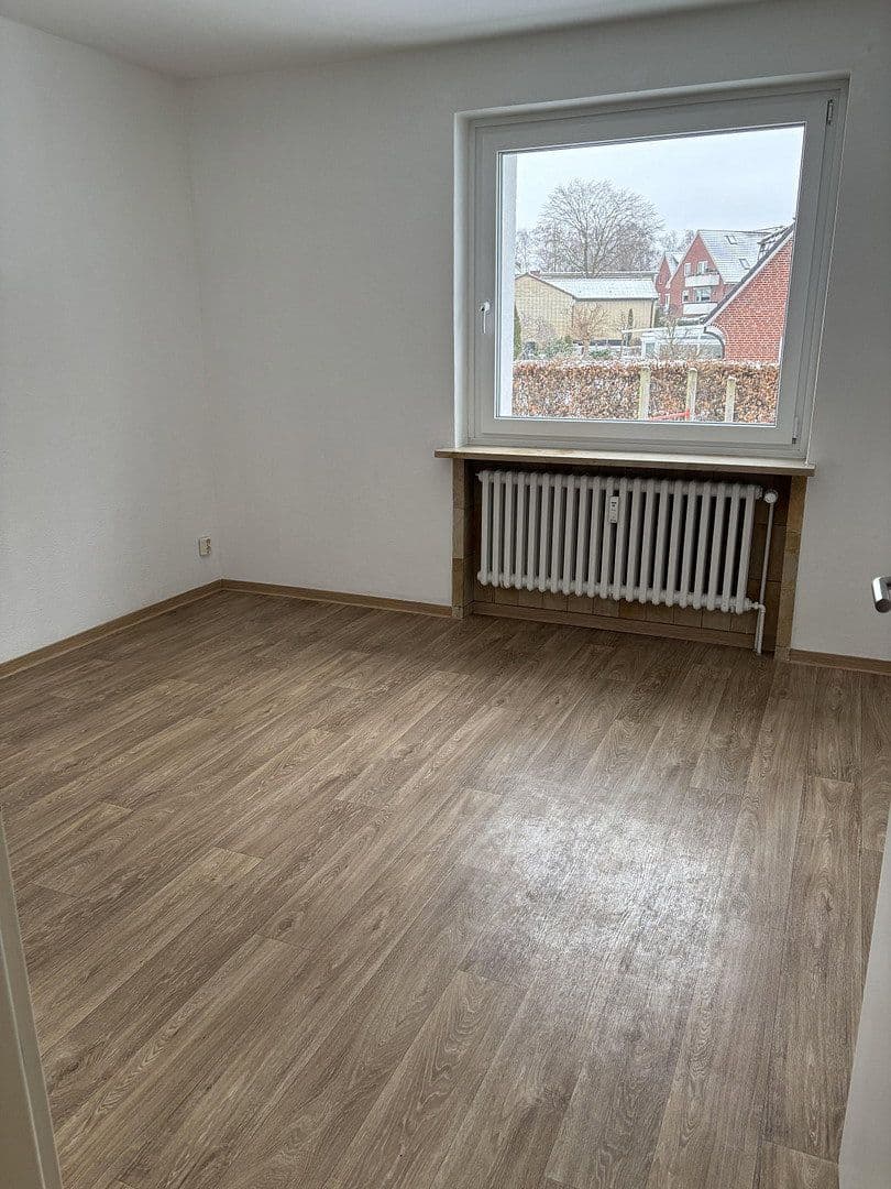 Pronájem bytu 4+1 87 m², Pinneberger Straße 55, Wedel, Šlesvicko-Holštýnsko Pronájem bytu 4+1 87 m², Pinneberger Straße 55, Wedel, Šlesvicko-Holštýnsko