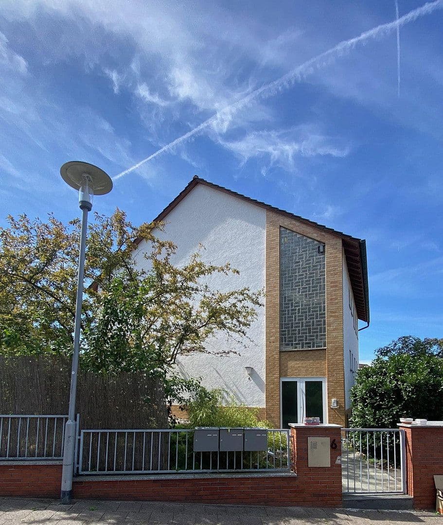 Prodej domu 298 m², pozemek 725 m², Elizabeth-Duncan-Weg 6, Darmstadt, Hessen Prodej domu 298 m², pozemek 725 m², Elizabeth-Duncan-Weg 6, Darmstadt, Hessen