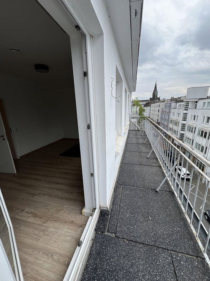 Pronájem bytu 2+1 59 m², Luisenstraße 28, Wuppertal, Severní Porýní-Vestfálsko Pronájem bytu 2+1 59 m², Luisenstraße 28, Wuppertal, Severní Porýní-Vestfálsko