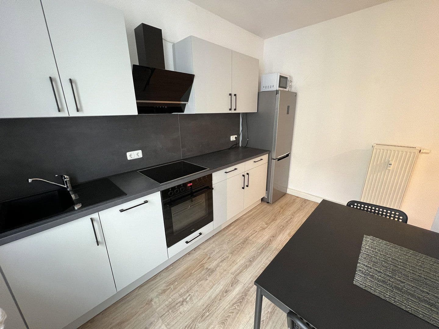 Pronájem bytu 2+1 59 m², Luisenstraße 28, Wuppertal, Severní Porýní-Vestfálsko Pronájem bytu 2+1 59 m², Luisenstraße 28, Wuppertal, Severní Porýní-Vestfálsko