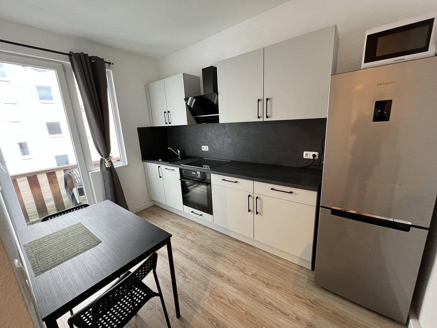 Pronájem bytu 2+1 59 m², Luisenstraße 28, Wuppertal, Severní Porýní-Vestfálsko Pronájem bytu 2+1 59 m², Luisenstraße 28, Wuppertal, Severní Porýní-Vestfálsko