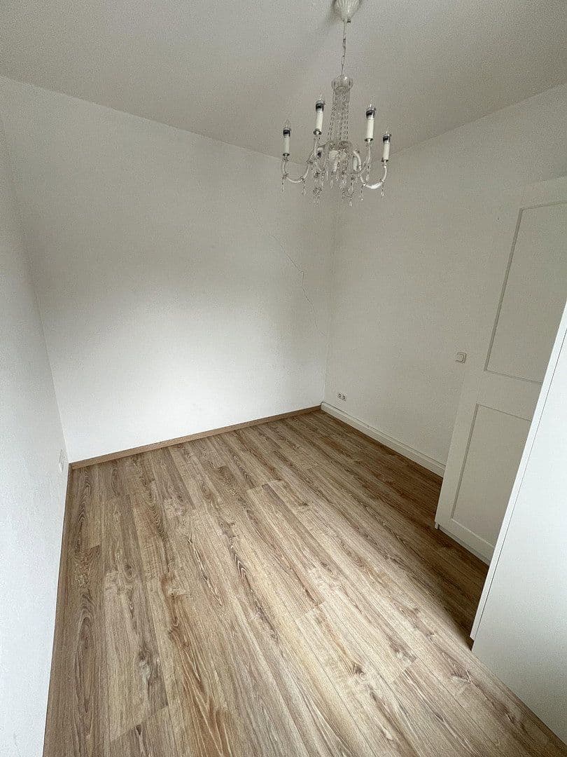 Pronájem bytu 2+1 59 m², Luisenstraße 28, Wuppertal, Severní Porýní-Vestfálsko Pronájem bytu 2+1 59 m², Luisenstraße 28, Wuppertal, Severní Porýní-Vestfálsko