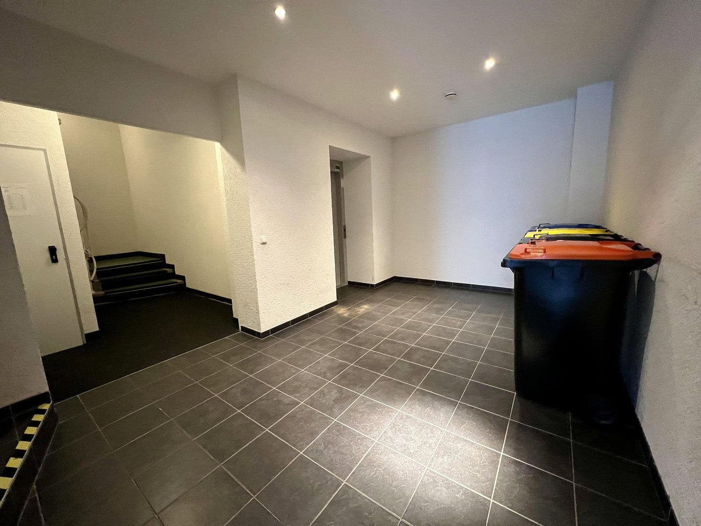 Pronájem bytu 2+1 59 m², Luisenstraße 28, Wuppertal, Severní Porýní-Vestfálsko Pronájem bytu 2+1 59 m², Luisenstraße 28, Wuppertal, Severní Porýní-Vestfálsko