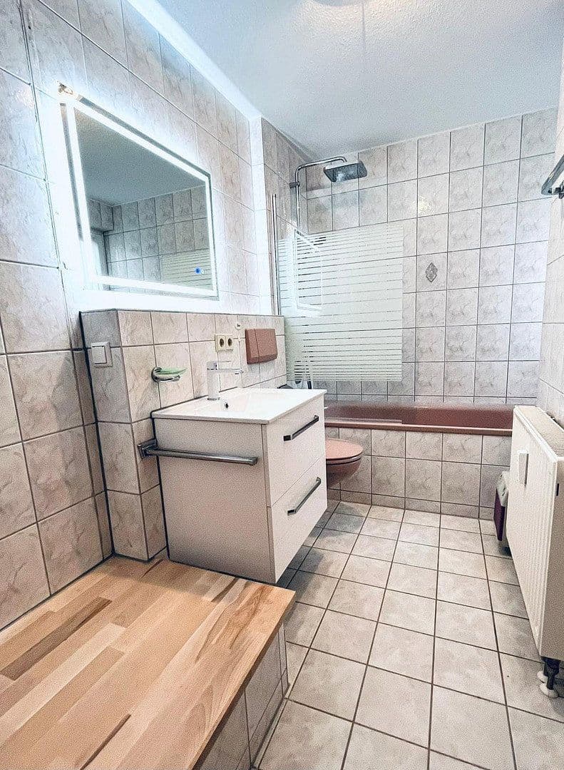 Pronájem bytu 2+kk 61 m², Friedrichstraße 46, Denkendorf, Bádensko-Württembersko Pronájem bytu 2+kk 61 m², Friedrichstraße 46, Denkendorf, Bádensko-Württembersko