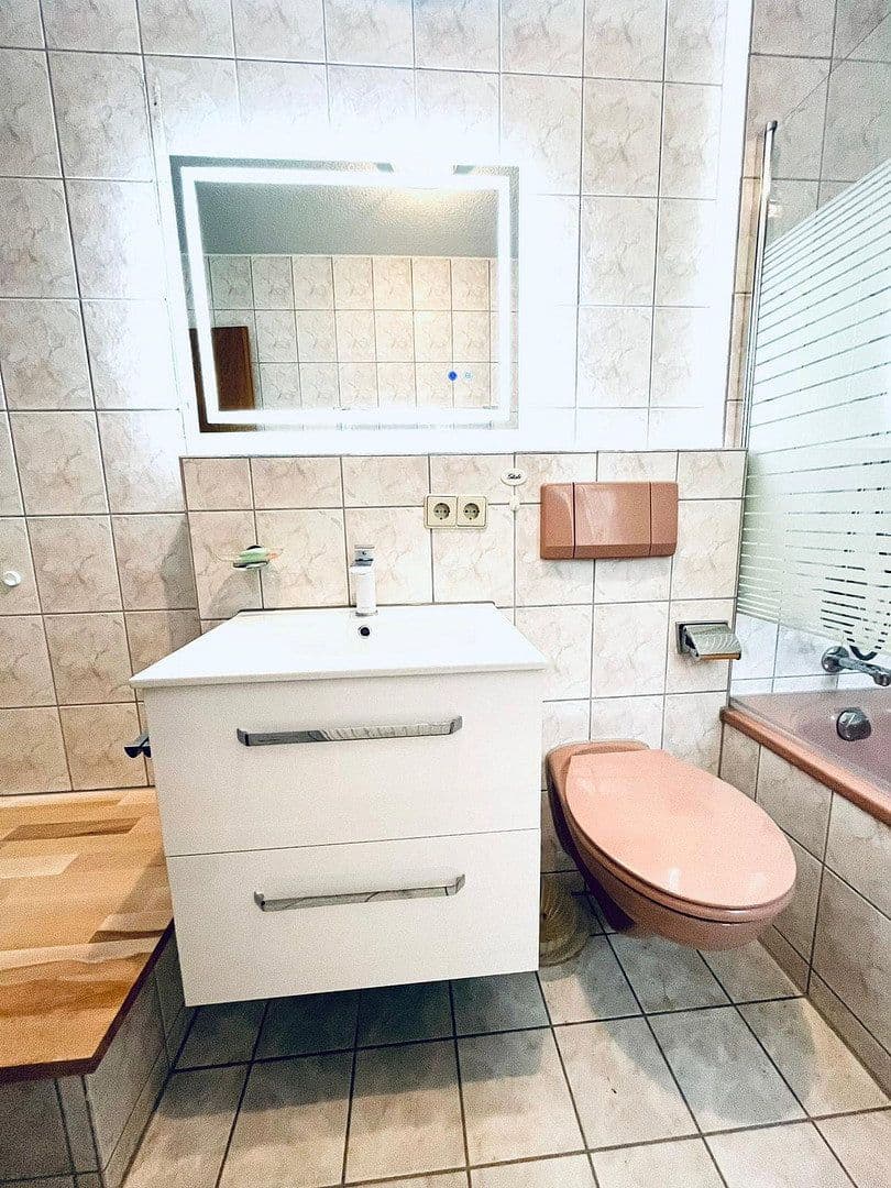 Pronájem bytu 2+kk 61 m², Friedrichstraße 46, Denkendorf, Bádensko-Württembersko Pronájem bytu 2+kk 61 m², Friedrichstraße 46, Denkendorf, Bádensko-Württembersko