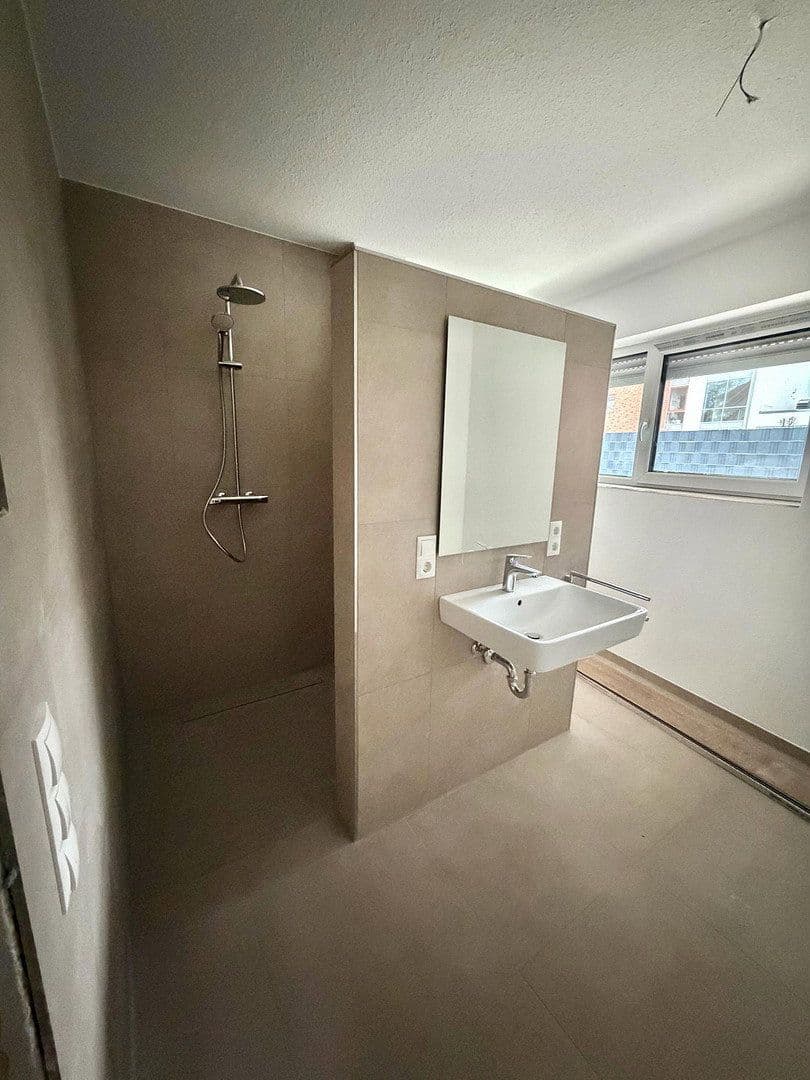 Pronájem bytu 3+1 86 m², Lingen (Ems), Dolní Sasko Pronájem bytu 3+1 86 m², Lingen (Ems), Dolní Sasko